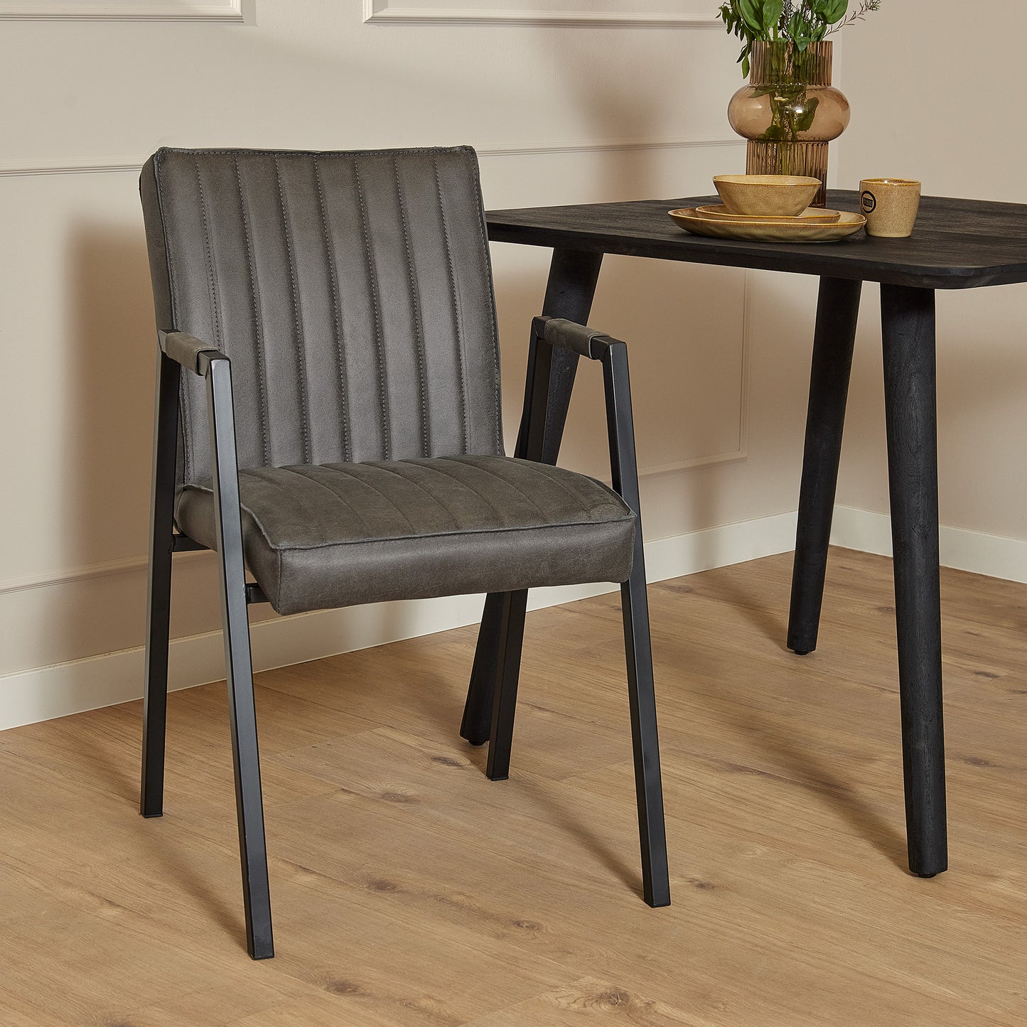 Dining room chair Tivoli Bull | Anthracite | With armrest
