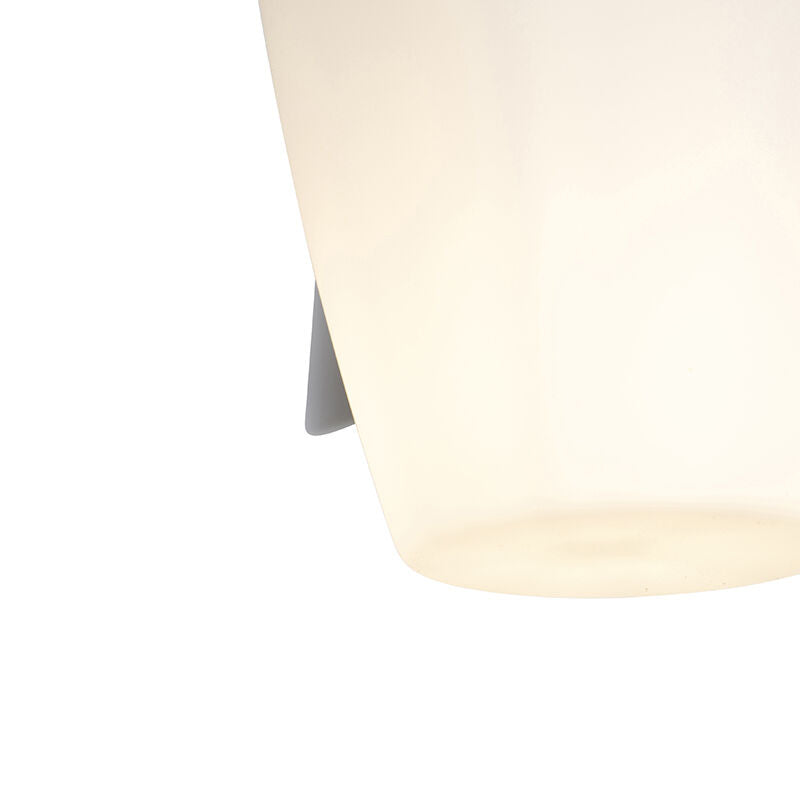 2766_105690_8